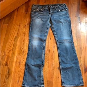 Silver studded pocket jean 32x33